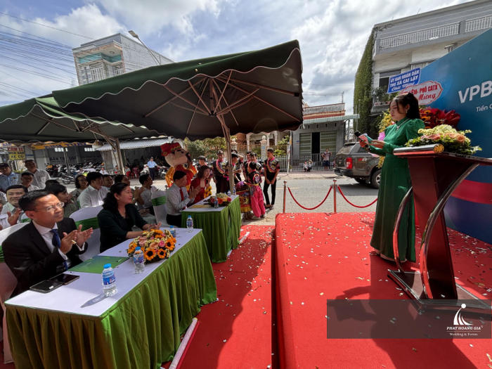khai trương vp bank