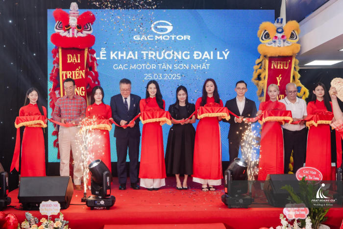 khai trương