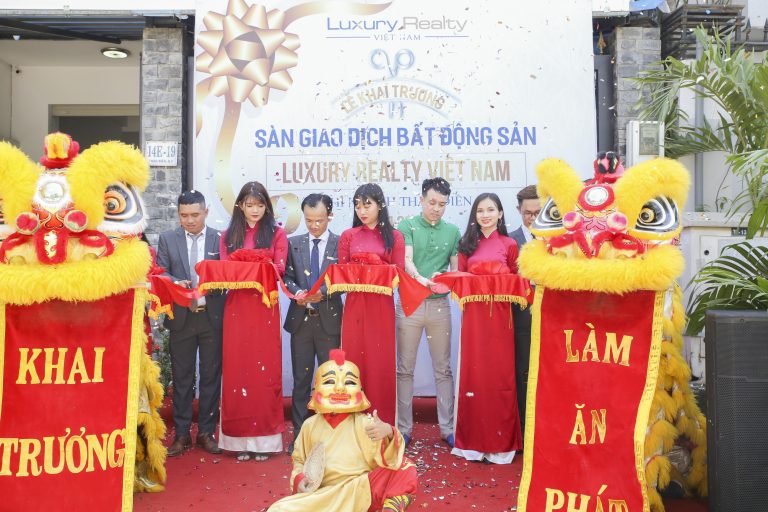 KHAI TRƯƠNG SÀN GIAO DỊCH BĐS LUXURY REALTY VIỆT NAM CN THẢO ĐIỀN