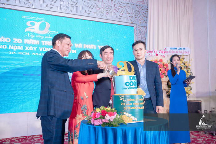LỄ KỶ NIỆM 20 NĂM THÀNH LẬP CÔNG TY - D.K CORP