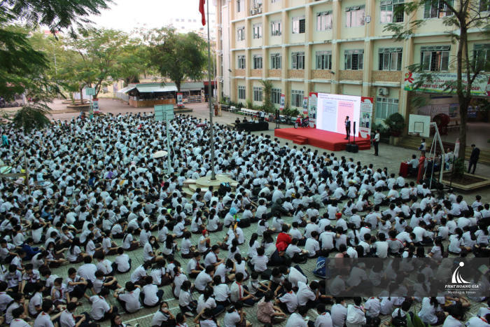 AN TOÀN GIAO THÔNG CHO NỤ CƯỜI NGÀY MAI - HEAD SƠN MINH