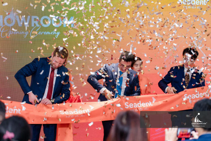 SEADENT GRAND OPENING