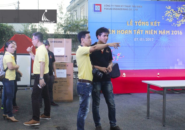 Tất niên công ty Kỹ thuật tiêu điểm
