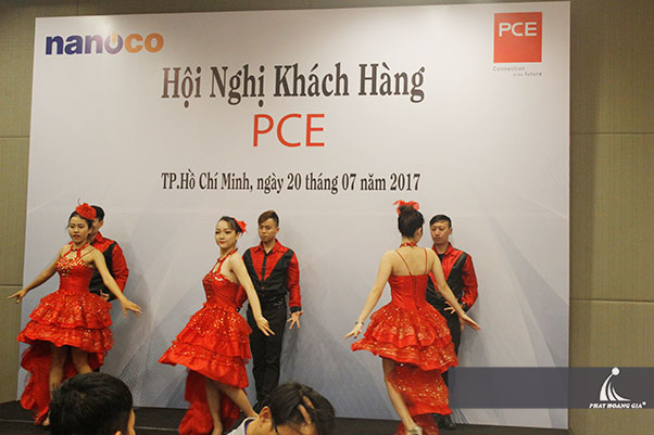 Hội nghị khách hàng PCE