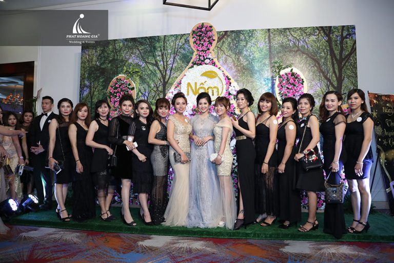 Gala Mỹ phẩm Hoài Thương Organic - 2 năm gắn kết