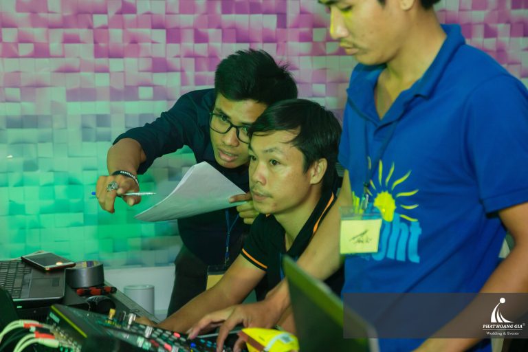 TẤT NIÊN CÔNG TY LOTTE VIỆT NAM
