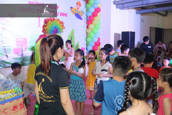 CHƯƠNG TRÌNH QUỐC TẾ THIẾU NHI - CHUNG CƯ BÌNH TRỊ ĐÔNG B