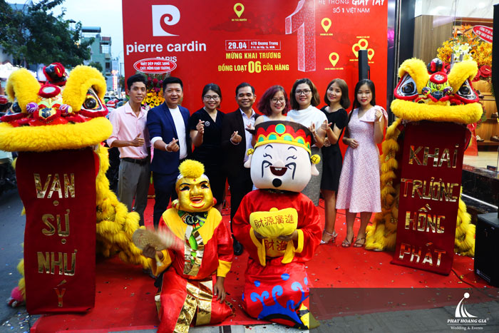MỪNG KHAI TRƯƠNG ĐỒNG LOẠT 6 CỬA HÀNG PIERE CARDIN