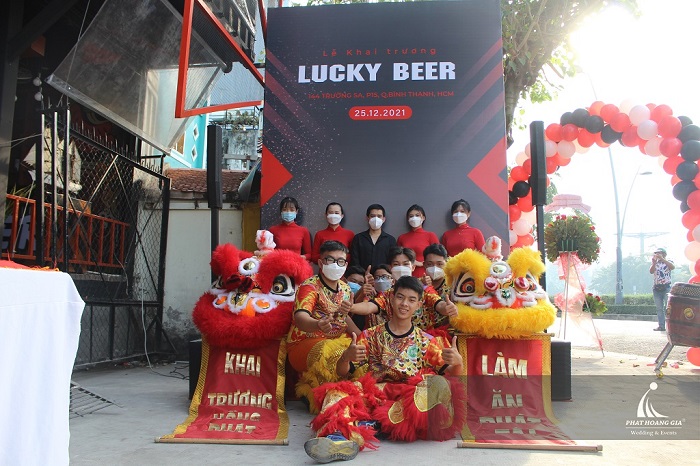 KHAI TRƯƠNG NHÀ HÀNG LUCKY BEER