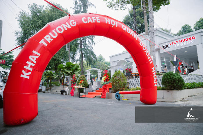 LỄ KHAI TRƯƠNG CÀ PHÊ HỘI QUÁN DOANH NHÂN