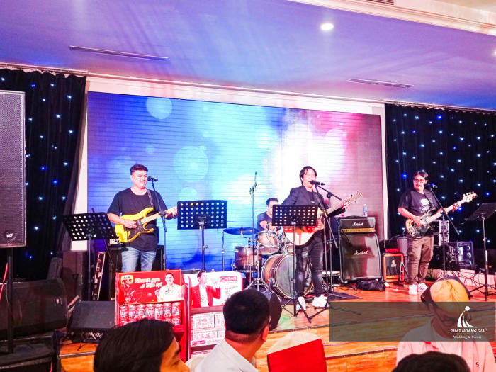 NEW YEAR PARTY - THAI CORP