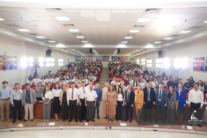 WAKE UP YOUR TALENT 2024: TINH HOA VĂN HÓA TRÀ VIỆT