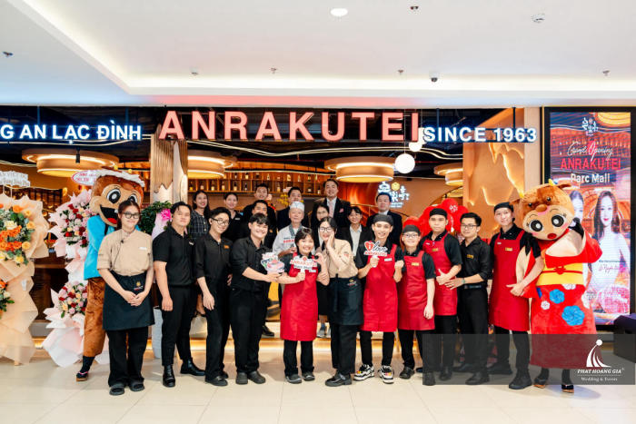 GRAND OPENING - ANRAKUTEI PARC MALL