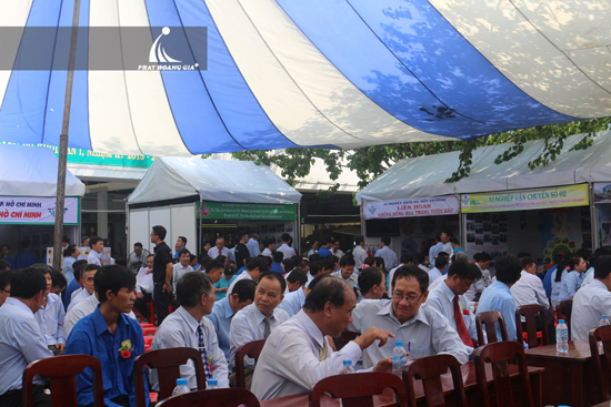 LIÊN HOAN NHỮNG BÔNG HOA TRONG VƯỜN BÁC