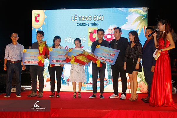 HÃY GHÉ BIGC CÙNG COCACOLA ĐẾN NƠI BẠN MUỐN