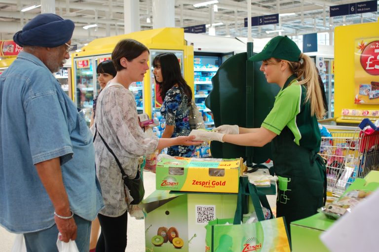 KINH NGHIỆM PHÁT SAMPLING SẢN PHẨM