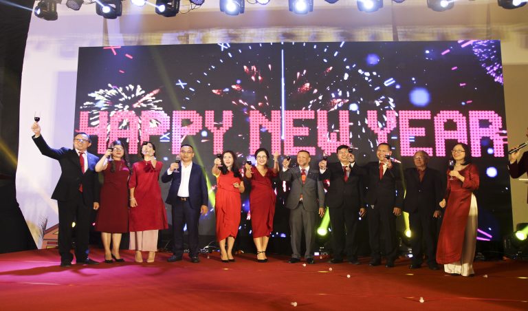 TẤT NIÊN THANG LONG REAL GROUP – DẠ TIỆC ĐỎ
