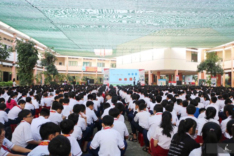 NGÀY HỘI LÁI XE AN TOÀN TẠI TRƯỜNG THCS LONG BÌNH – HEAD HONDA SƠN MINH