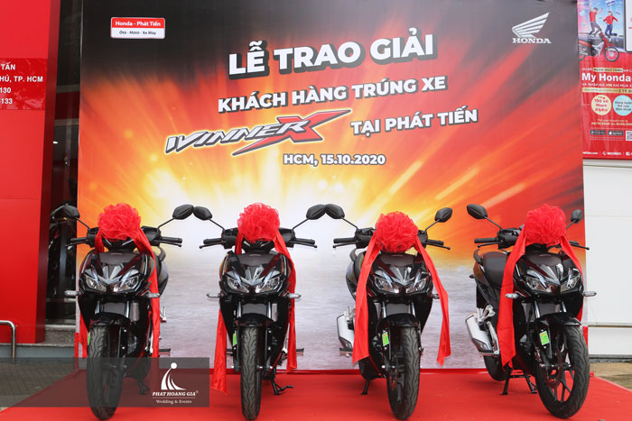 LỄ TRAO GIẢI KHÁCH HÀNG TRÚNG XE WINNER X – HEAD PHÁT TIẾN