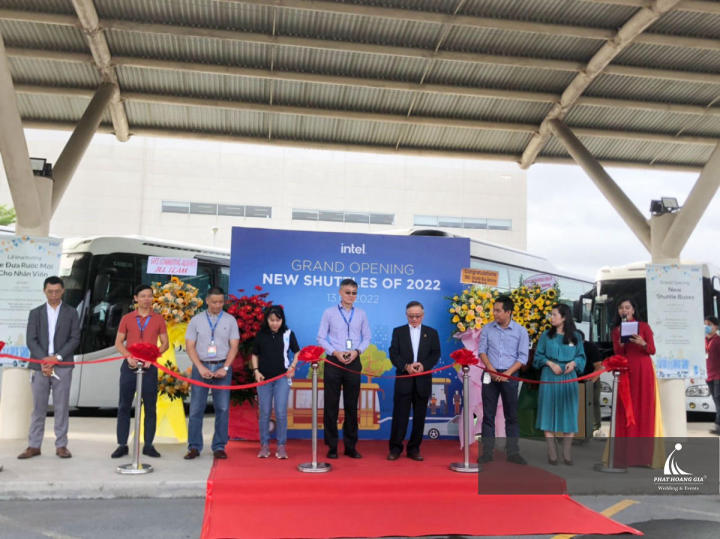 GRAND OPENING - NEW SHUTTLE BUSES OF 2022