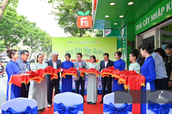 SỰ KIỆN PROMOTION – NHO SHINE MUSCAT