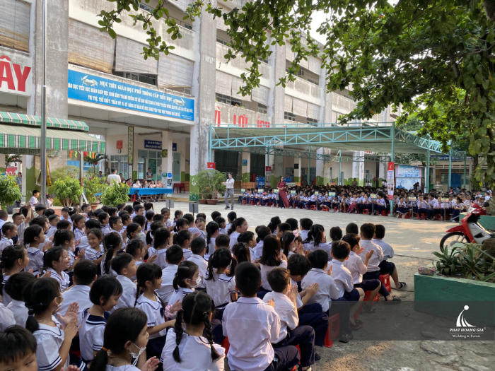 TRAO TẶNG MŨ BẢO HIỂM VÀ ĐÀO TẠO AN TOÀN GIAO THÔNG - HEAD SƠN MINH
