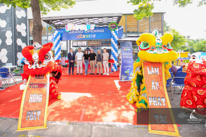 GRAND OPENING - ICONKIDS