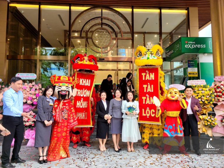 Bí Quyết Tổ Chức Sự Kiện Khai Trương Thu Hút Khách Hàng