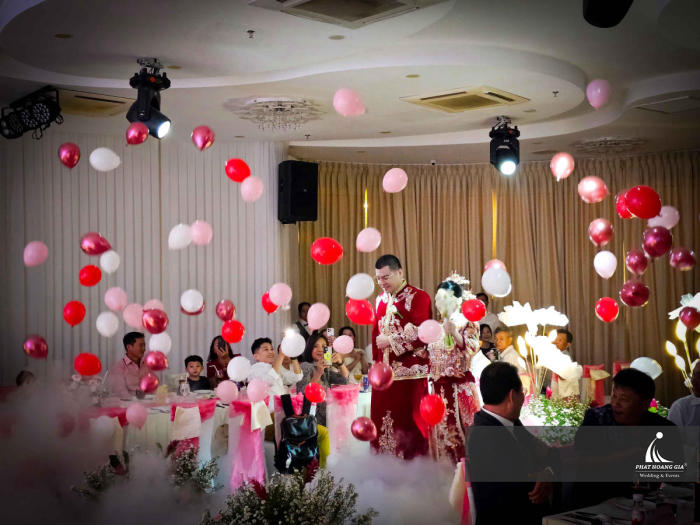 HAPPY WEDDING