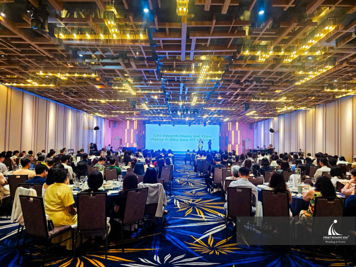 HỘI NGHỊ SƠ KẾT HOẠT ĐỘNG KINH DOANH 7 THÁNG ĐẦU NĂM 2026